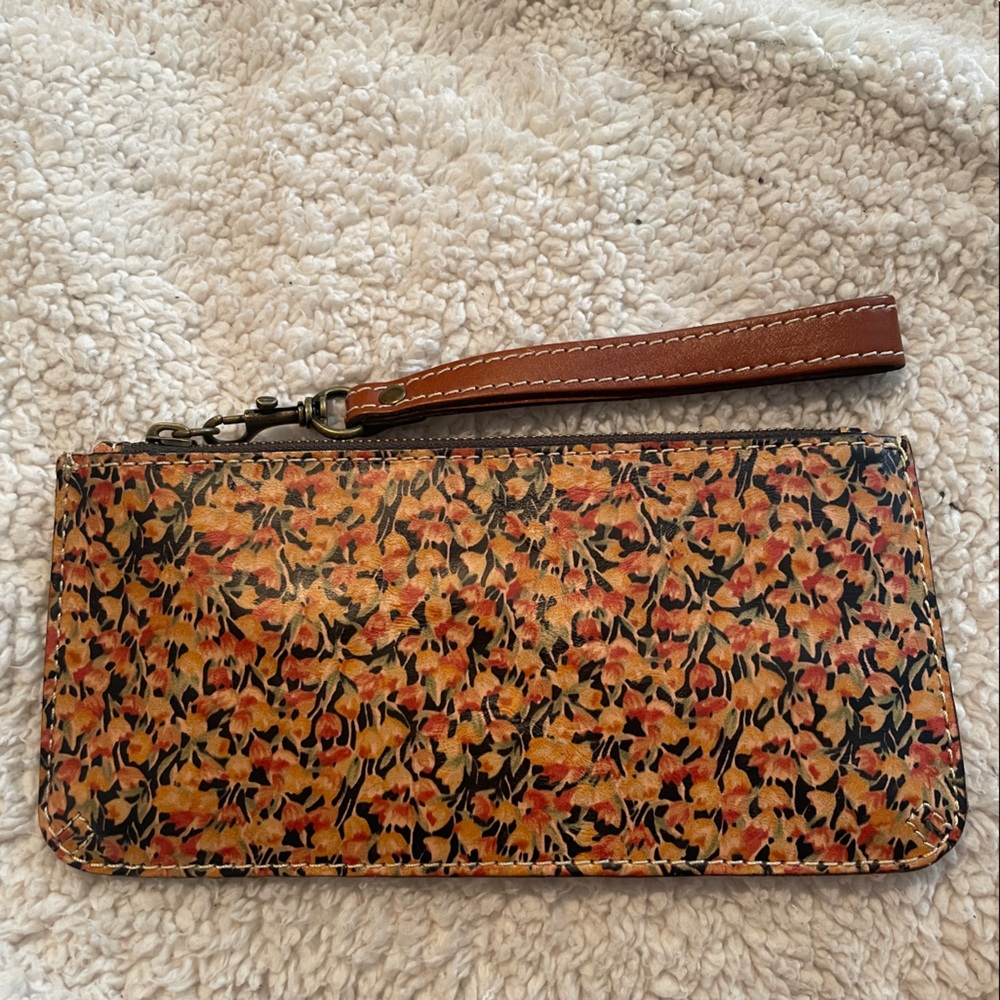 Patricia Nash Mini Bloom Wristlet Clutch Wallet